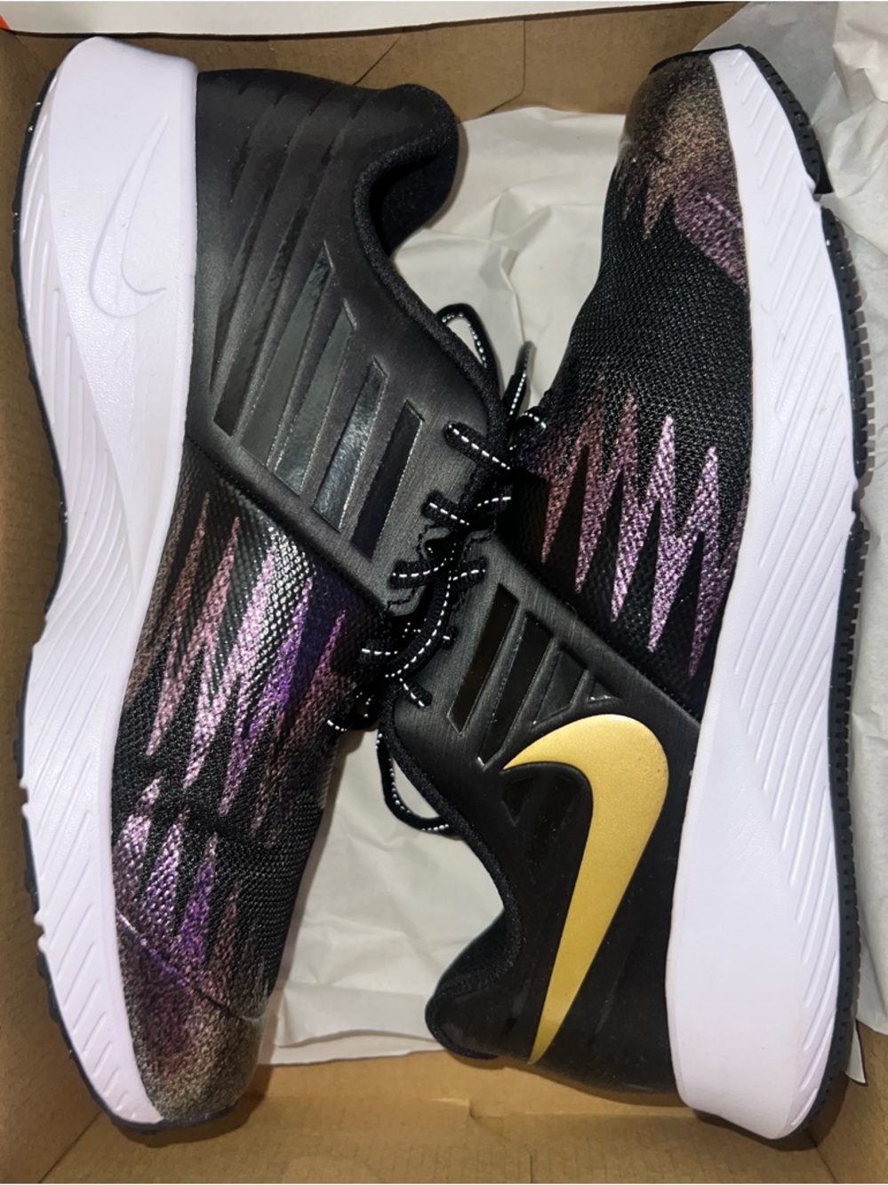 Nike Star Runner Size 5.5Y